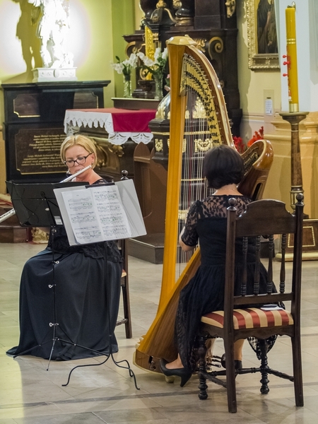 Miros�awa Paw�owska, Dorota Buraczewska-Kraus