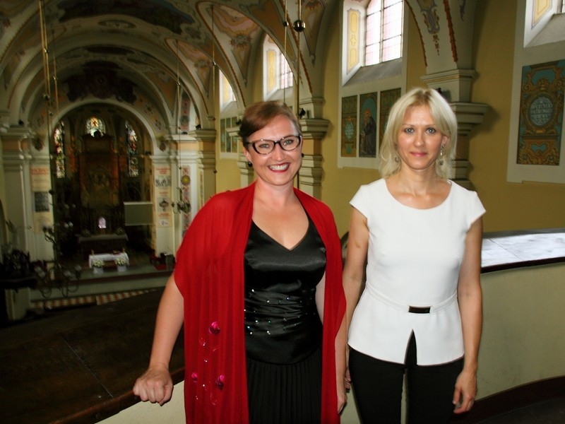 Beata Bobi�ska, Ewa Sawoszczuk